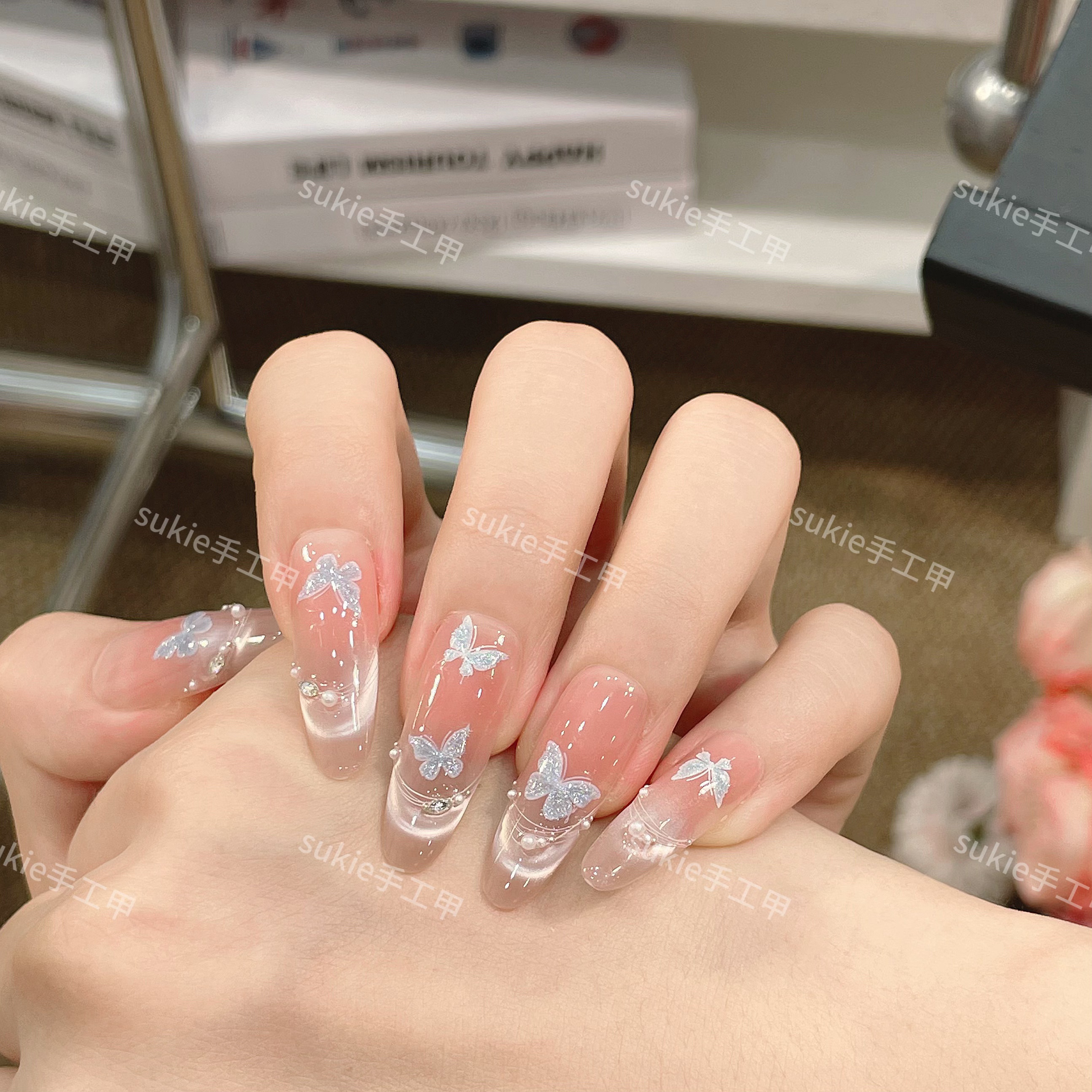 【冰蝶入夏】轻奢显白纯手工穿戴甲光疗冰透渐变纯欲四季流行10片装