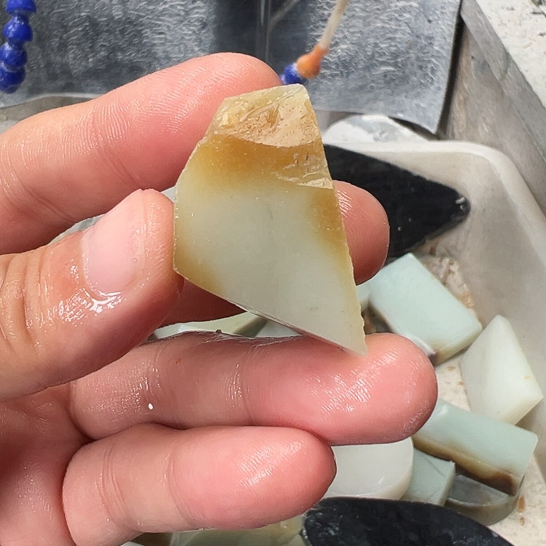 挂件未镶嵌定制和田玉?