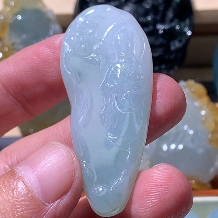 风***钟翡翠未镶嵌颈饰观音