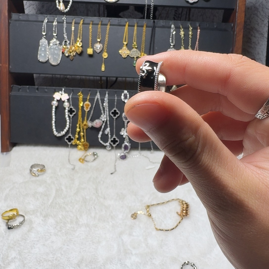 我***了足银皮质黑戒指克