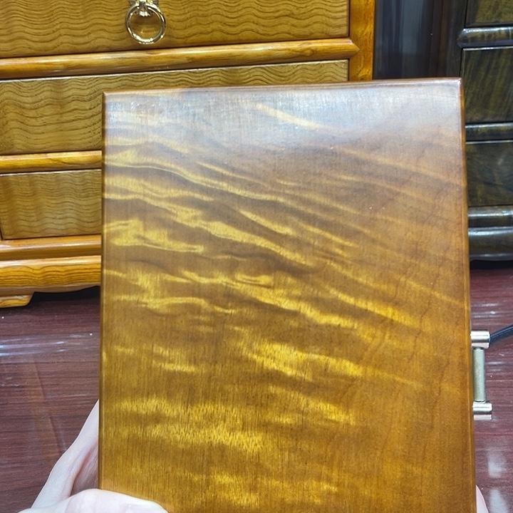 金丝楠木满纹首饰盒