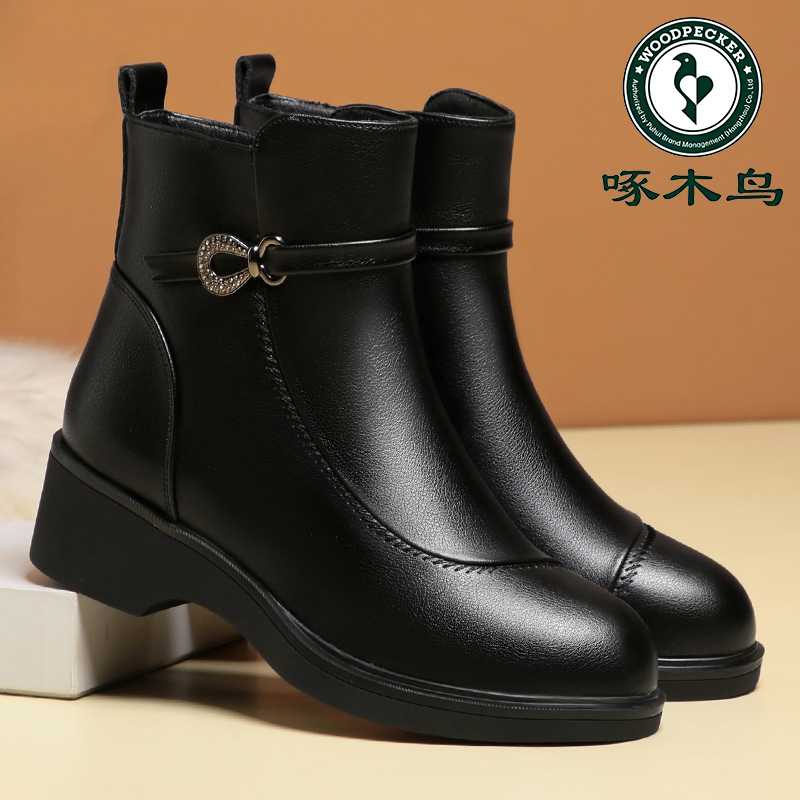 啄木鸟妈妈皮鞋冬季加绒保暖棉靴软底软皮棉鞋百搭中老年女款短靴