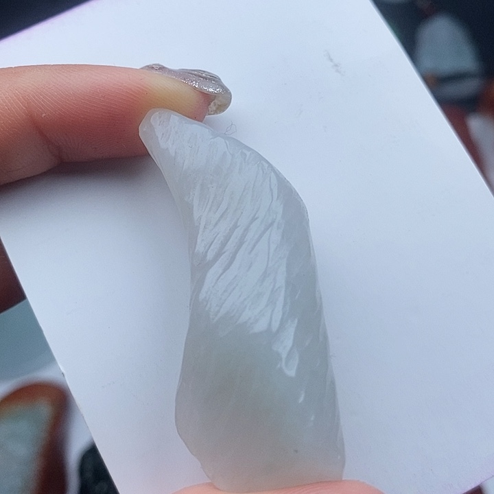 翡翠颈饰未镶嵌天然