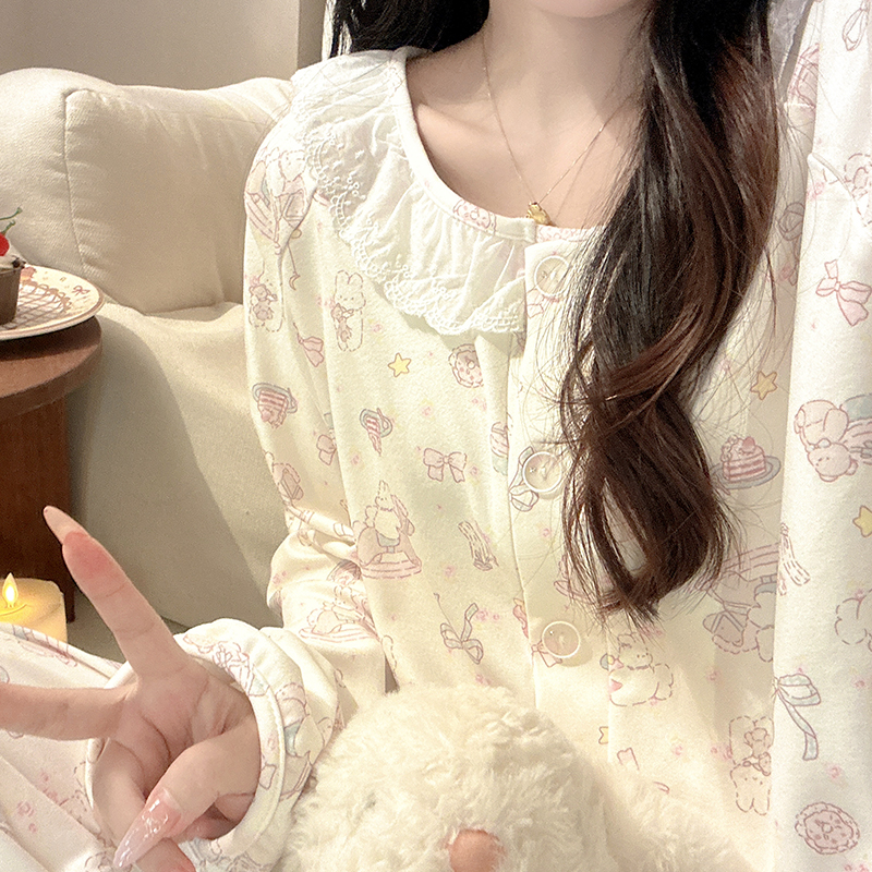 甜系可爱花边木马兔兔睡衣女生秋冬季长袖韩版德绒保暖家居服套装