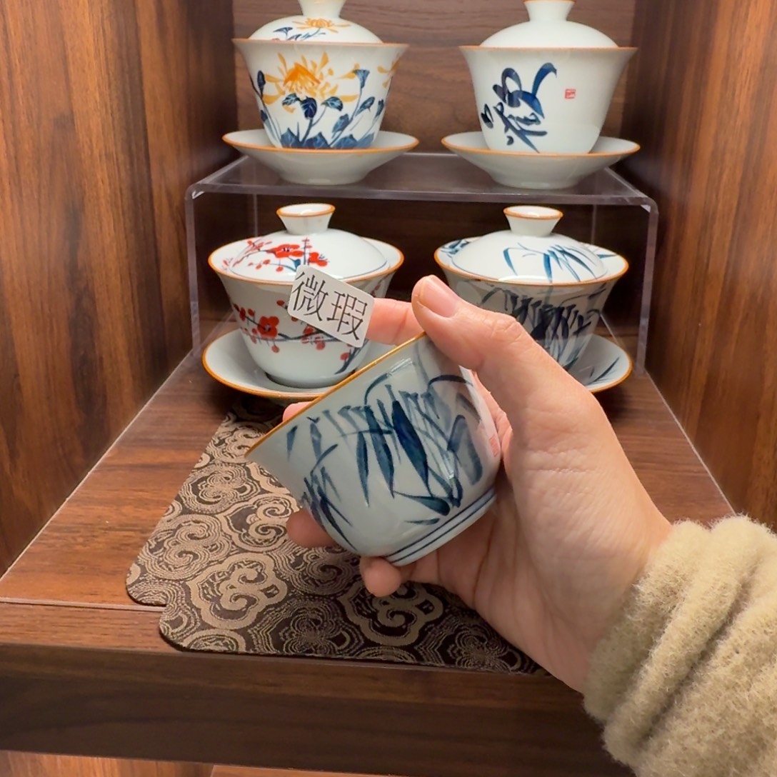 釉下手绘茶具微瑕