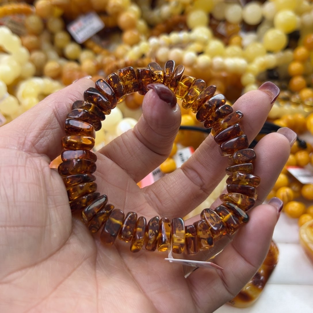 琥珀珠宝奇石未镶嵌