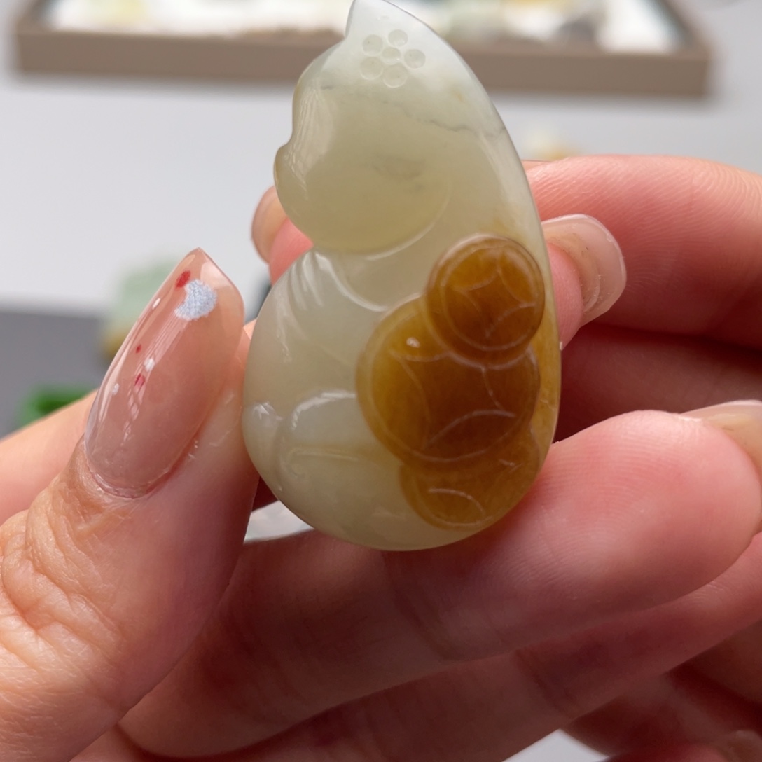 和田玉吊坠未镶嵌