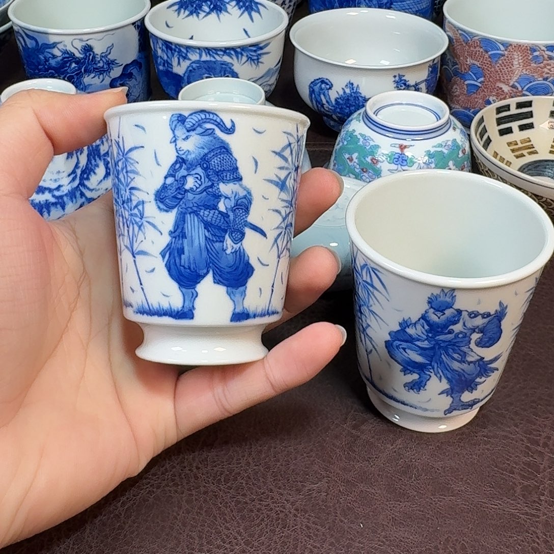 以***七现代景德镇陶瓷杯