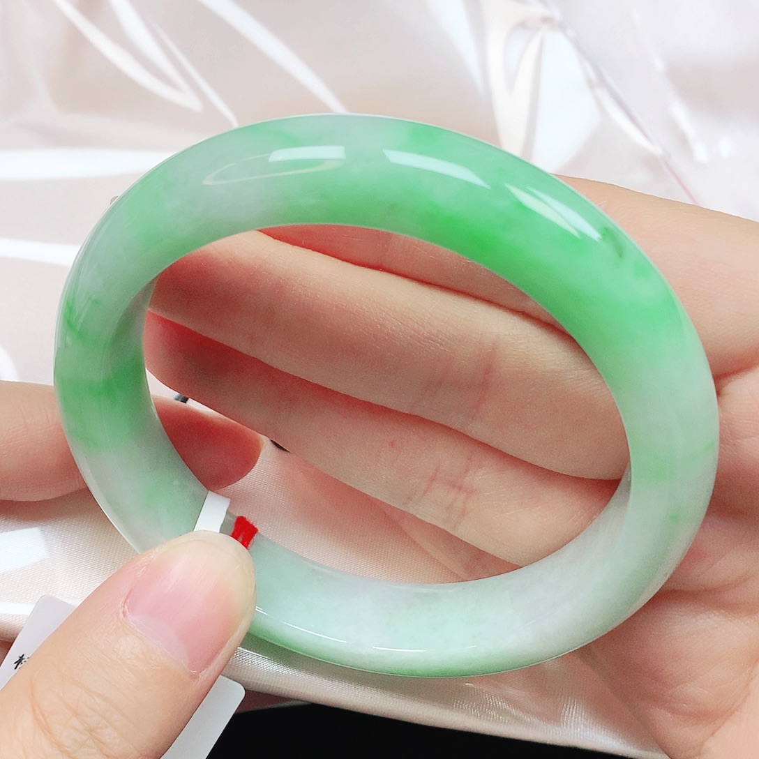 翡翠未镶嵌手镯抖音713