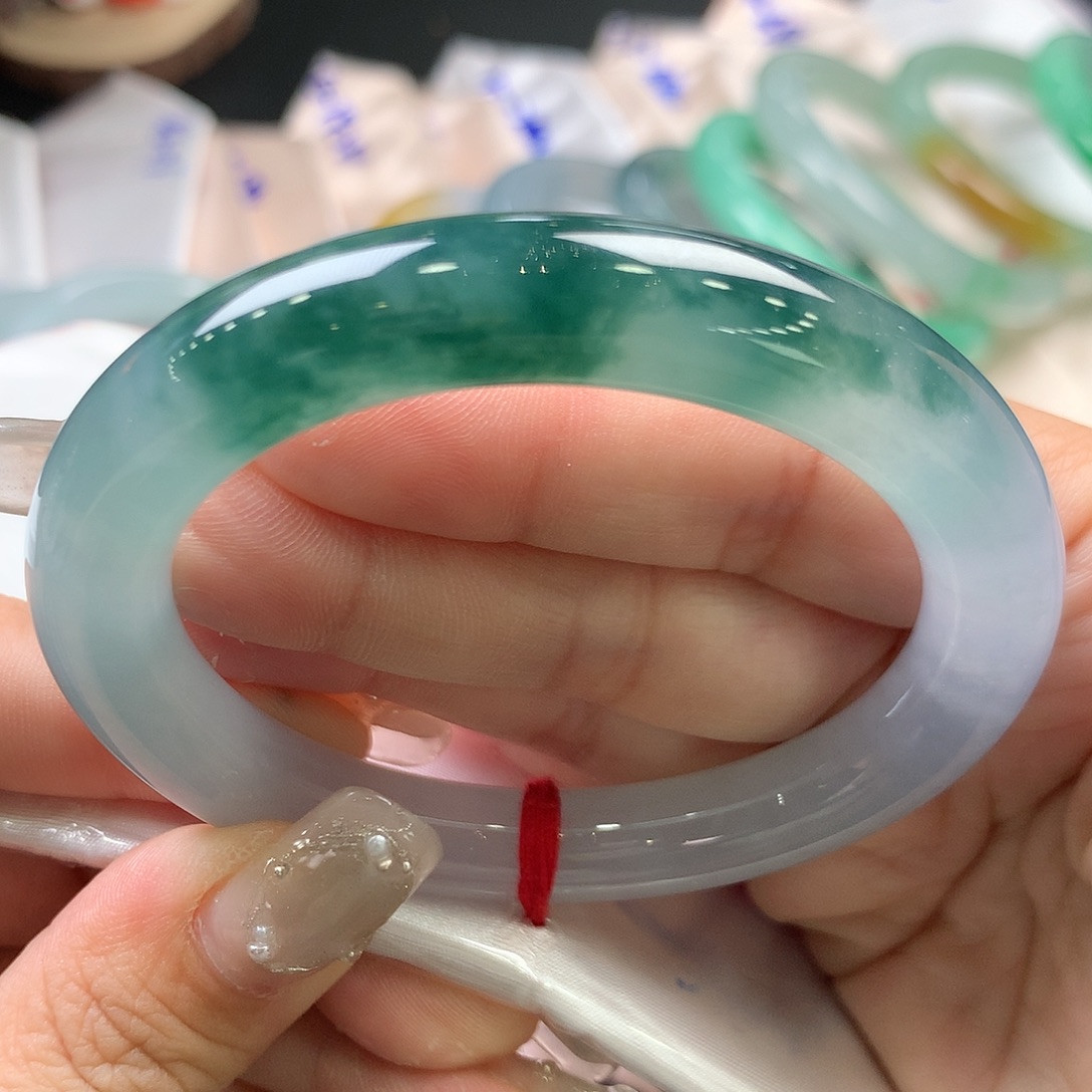 翡翠未镶嵌手镯53圆条