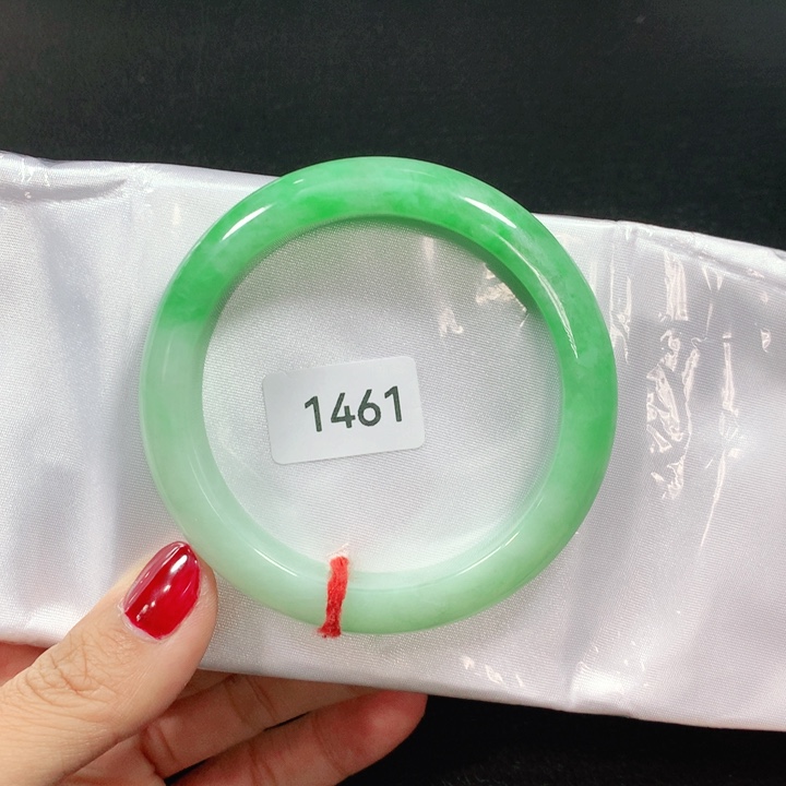 翡翠手镯未镶嵌天然翡翠手镯02