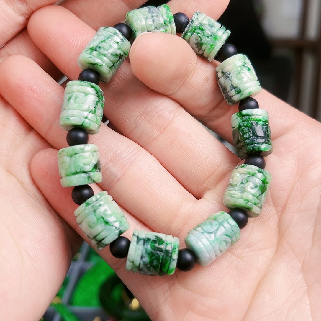 翡翠手链未镶嵌手链