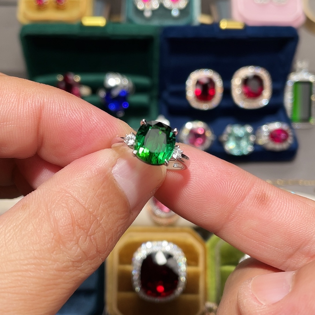 戒指碧玺18K金镶嵌4.87ct