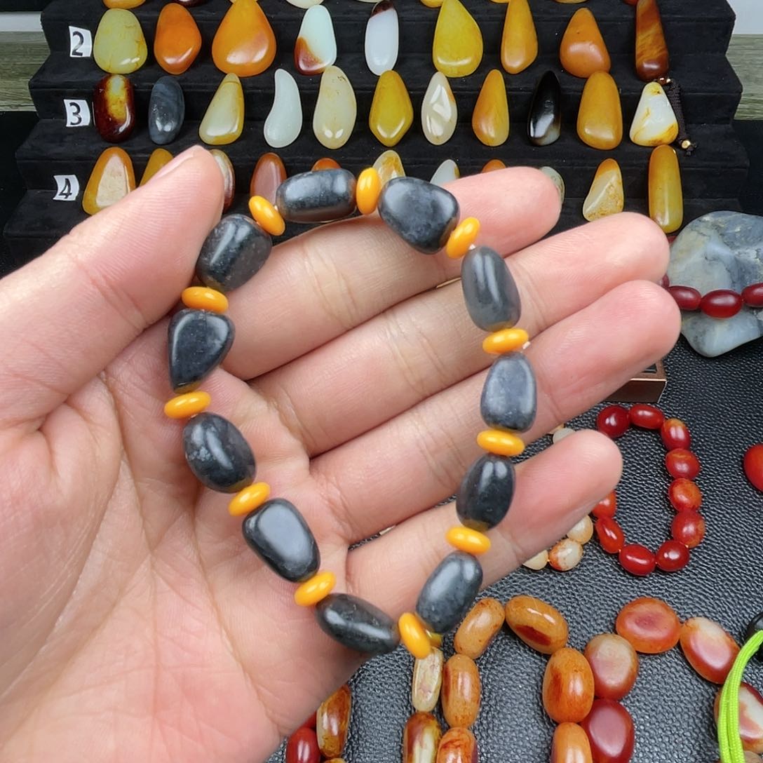 和田玉吊坠(赠链)未镶嵌