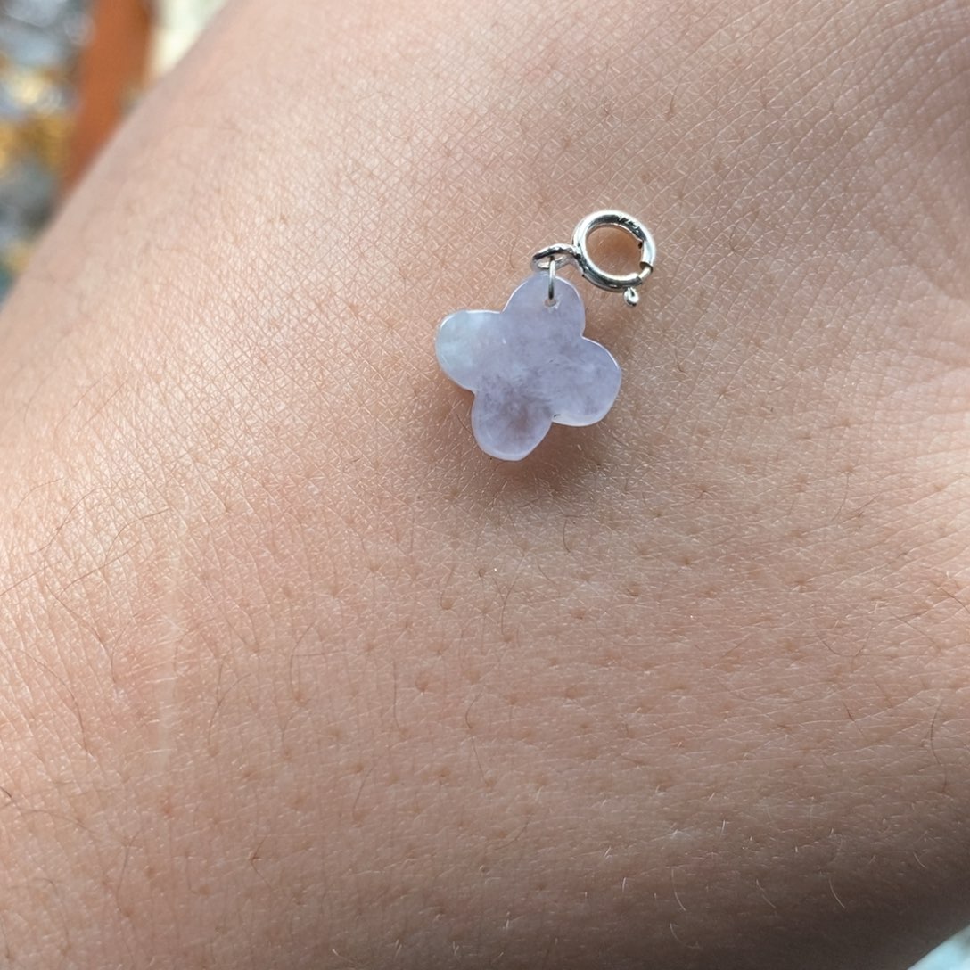 翡翠颈饰未镶嵌如果