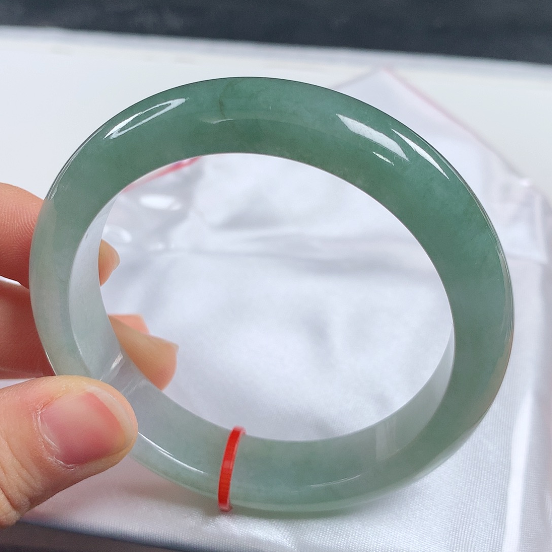翡翠手镯未镶嵌  正圈①④⑥