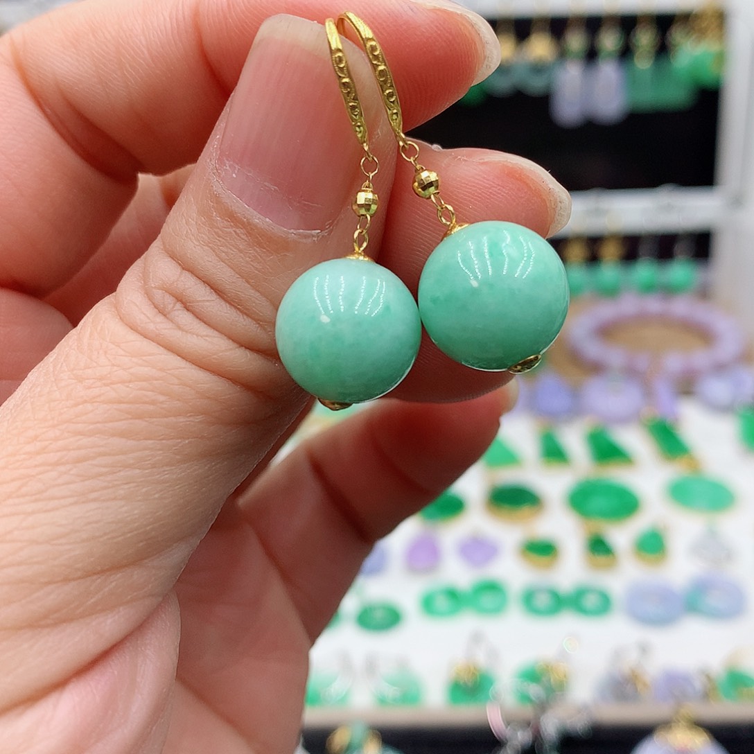 翡翠耳饰18K金镶嵌的