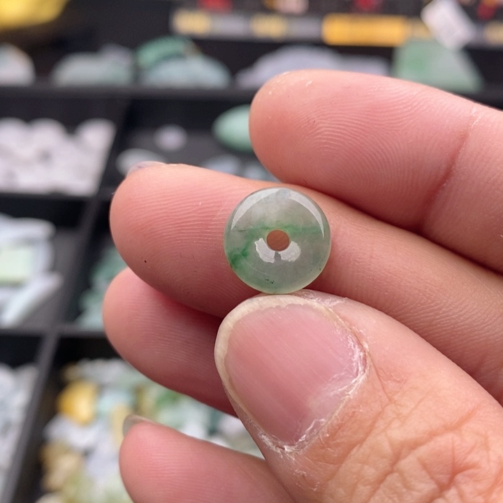 翡翠吊坠(不含链)未镶嵌噗****噗
