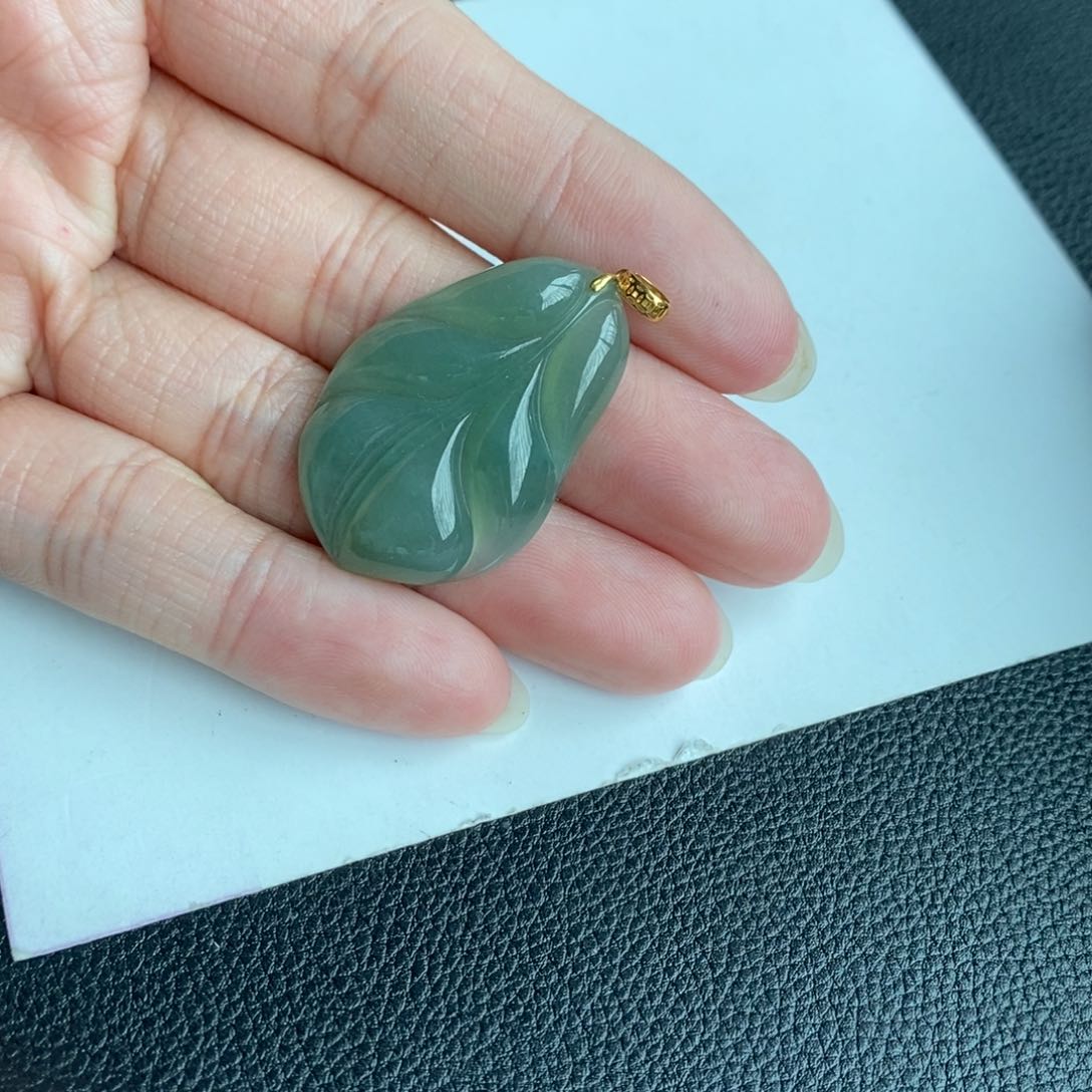 颈饰未镶嵌翡翠心**动叶子