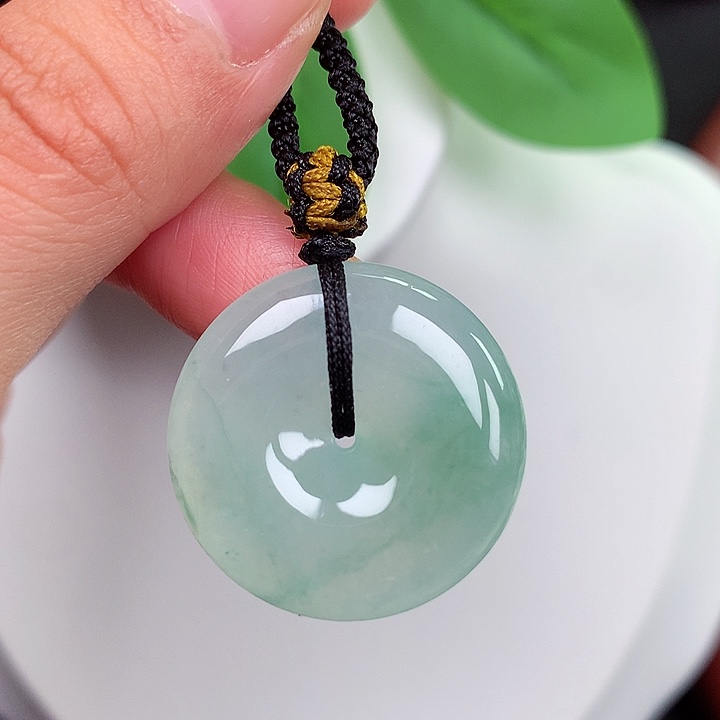 颈饰未镶嵌翡翠平安扣 25.6x6.1mm