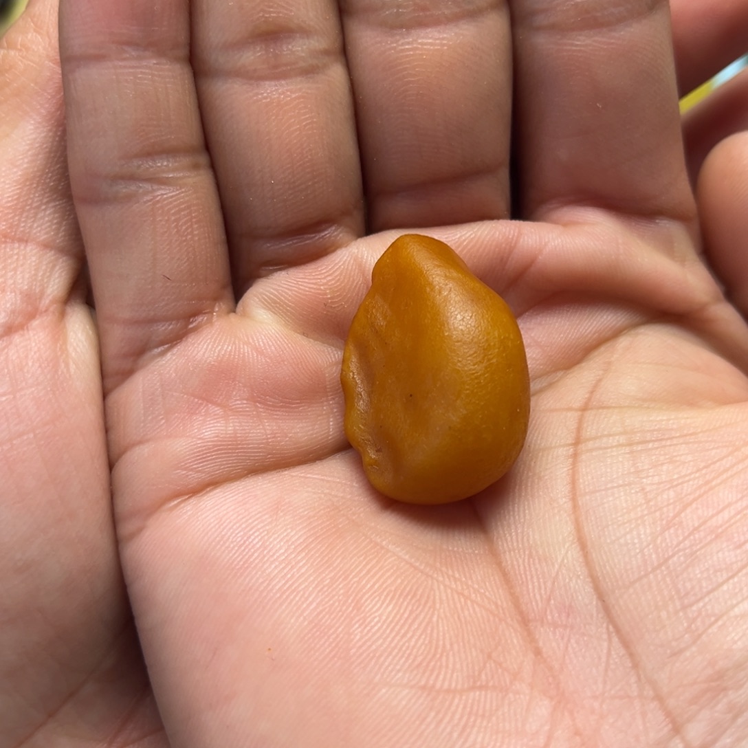 定制琥珀未镶嵌蜜蜡定制随型吊坠