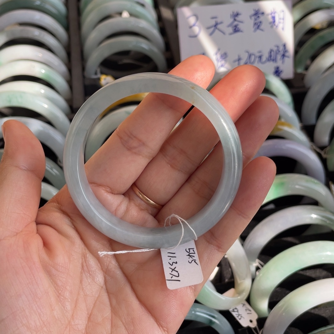 翡翠未镶嵌手镯手镯