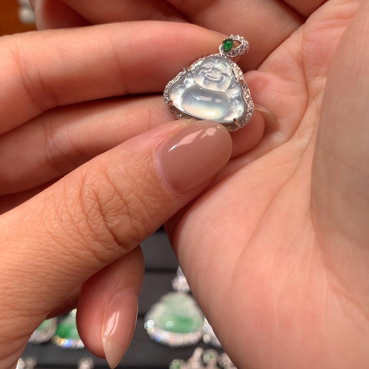 茶***.翡翠银S925镶嵌颈饰佛公