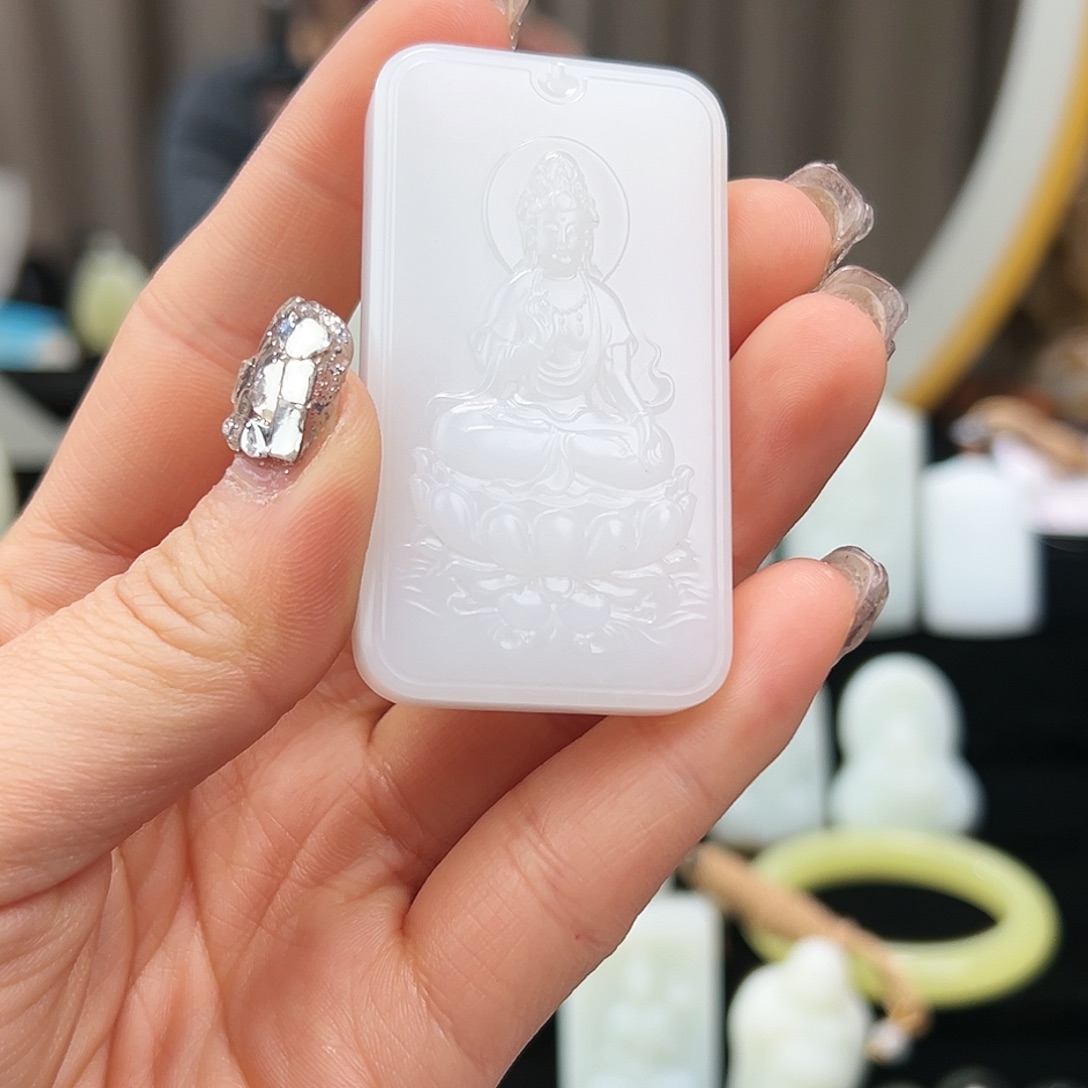 和田玉颈饰未镶嵌?****?