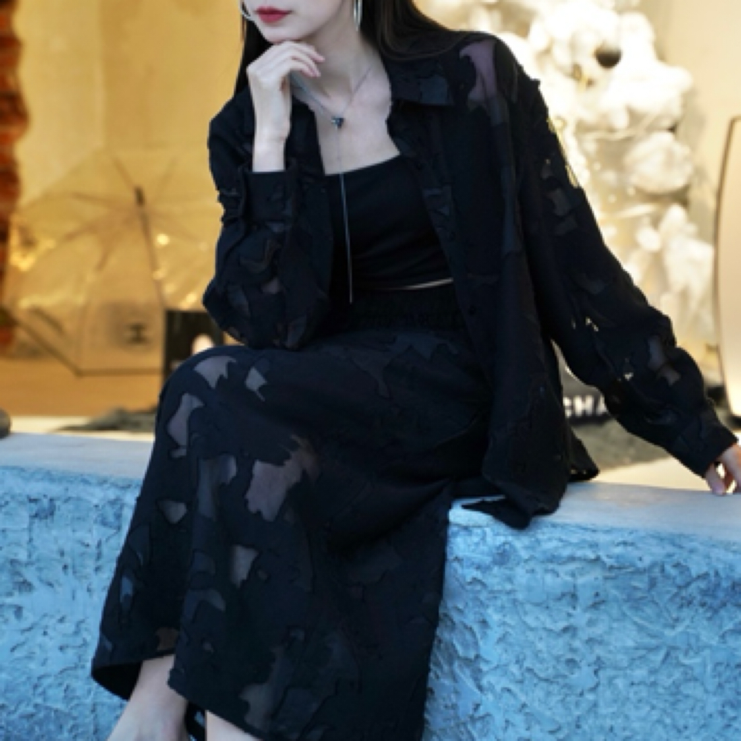 88私服  欧式气质镂空提花长袖防晒衬衫2025新款设计感轻奢半裙