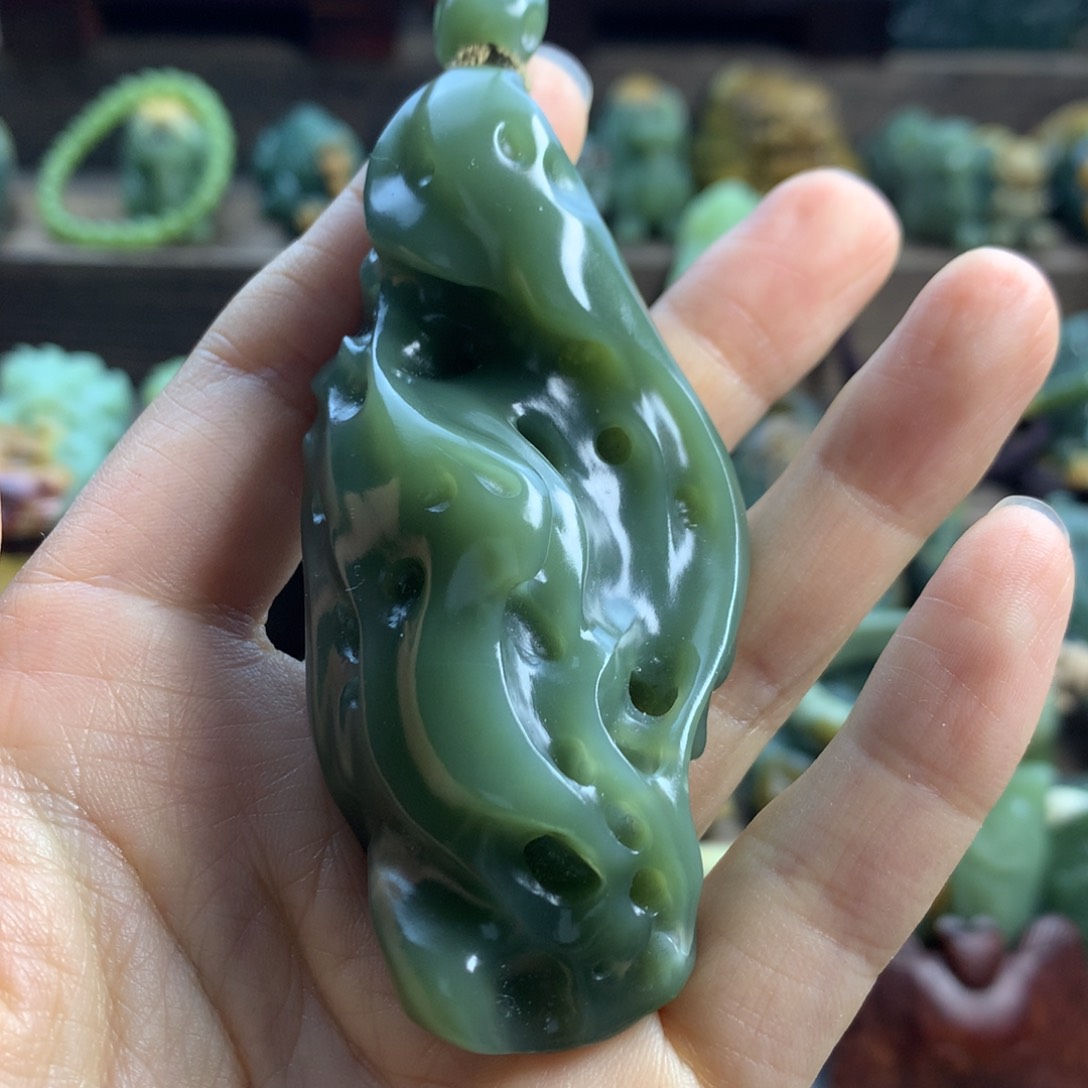 岫岩老玉（透闪石质玉）挂件未镶嵌用****1