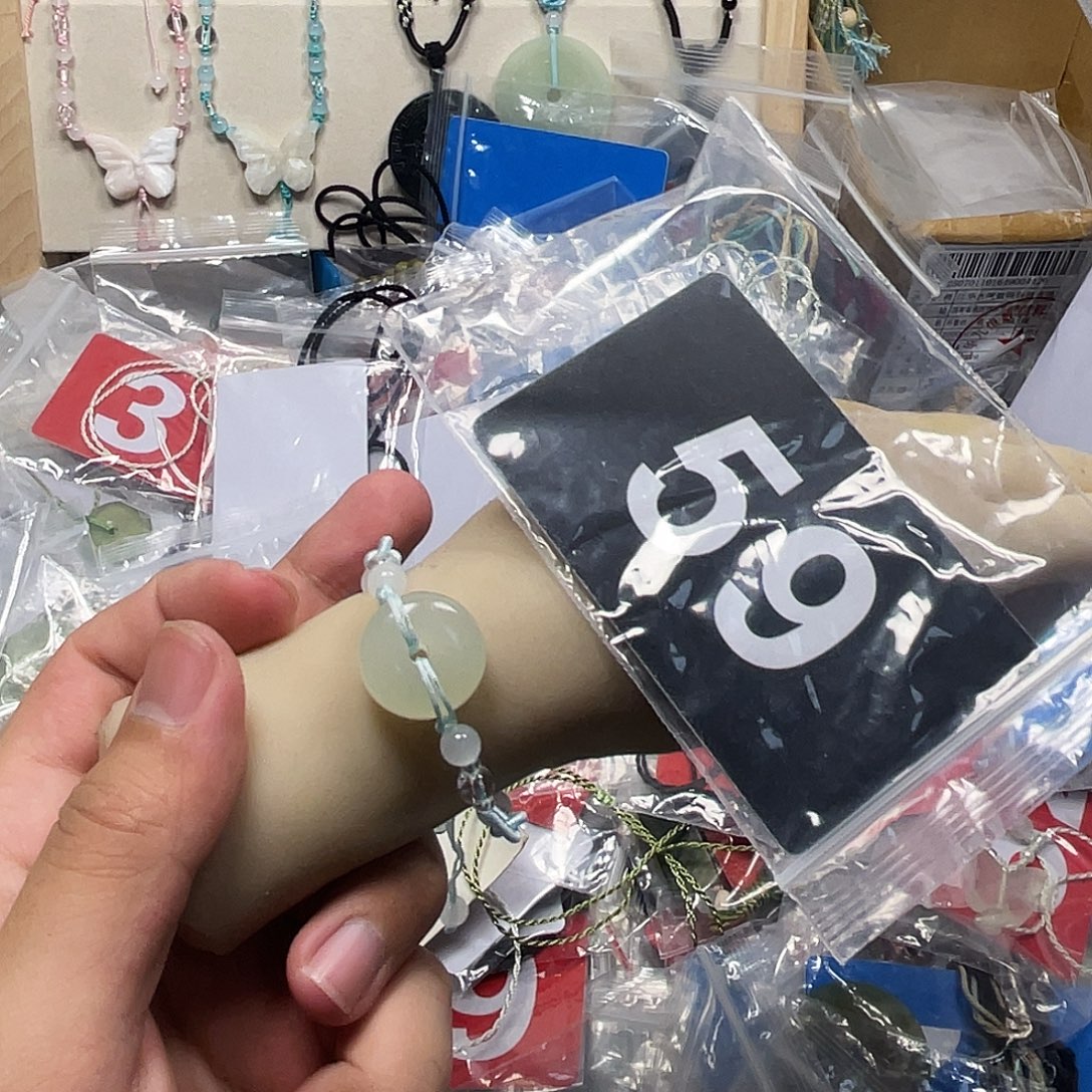 蛇纹石玉合金颈饰