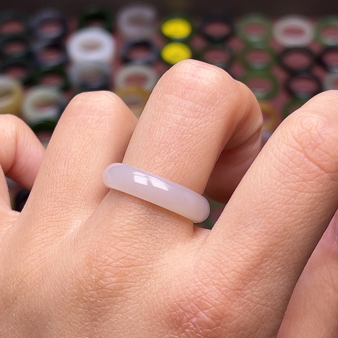 和田玉未镶嵌戒指15码 藕粉