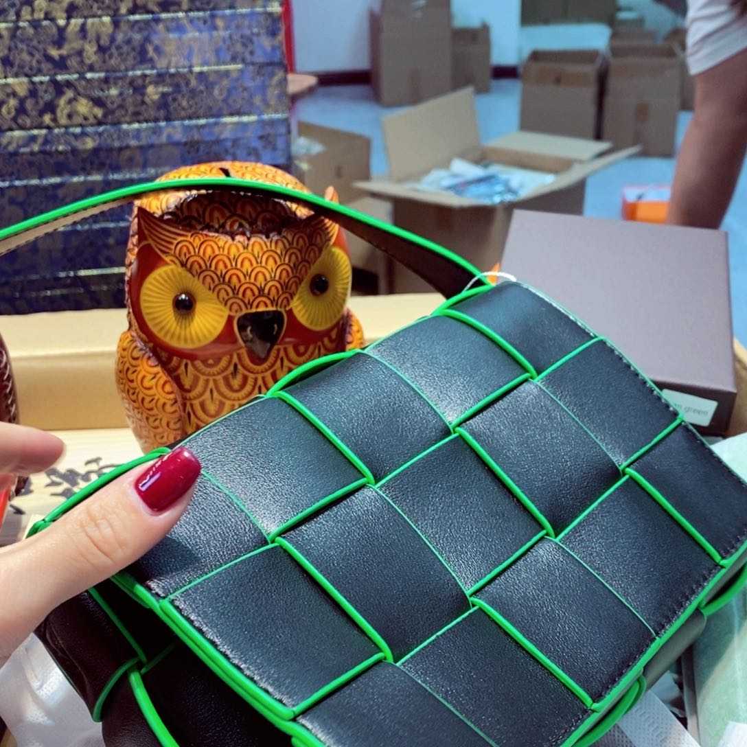 如图所示 观兰器物