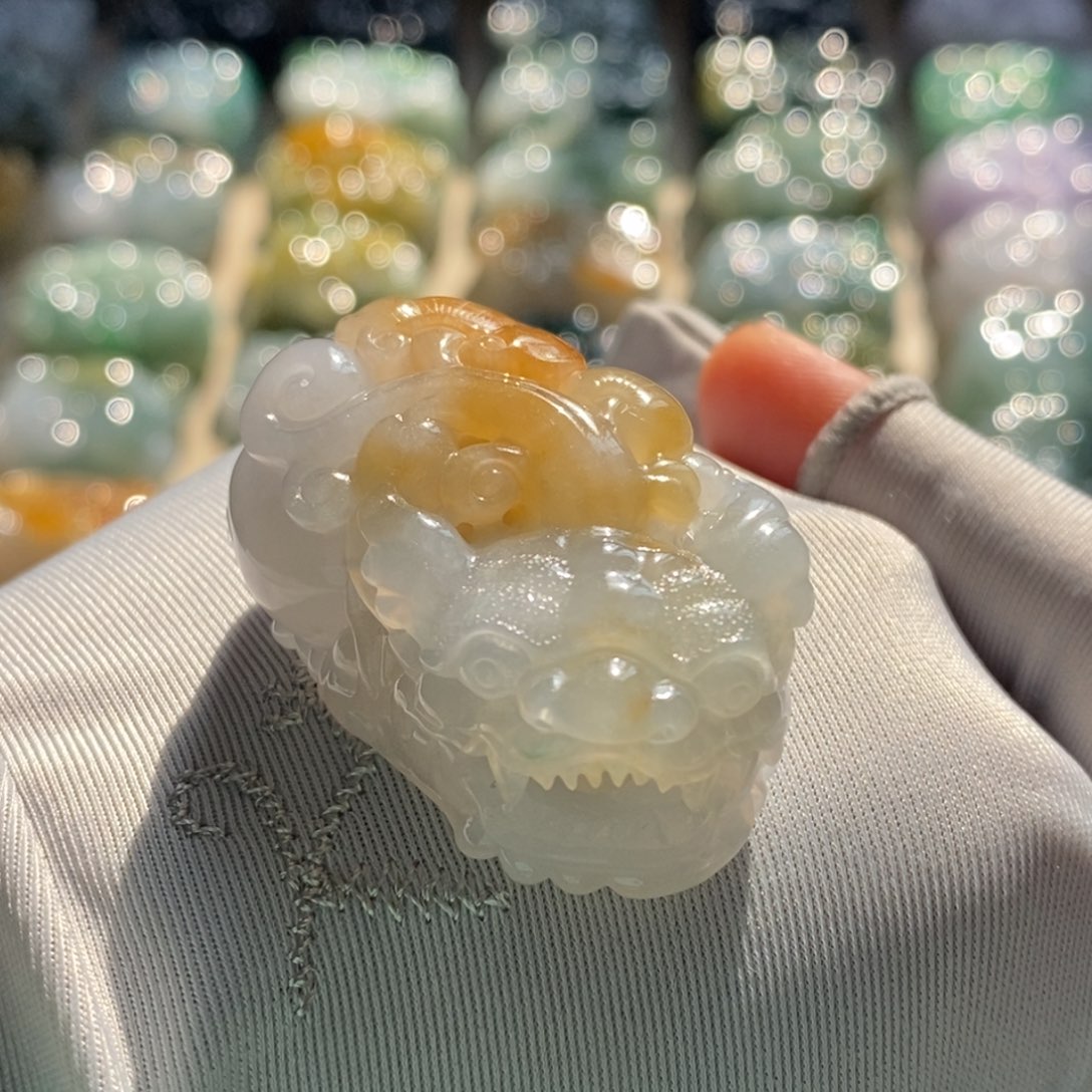 翡翠未镶嵌颈饰天然翡翠貔貅吊坠