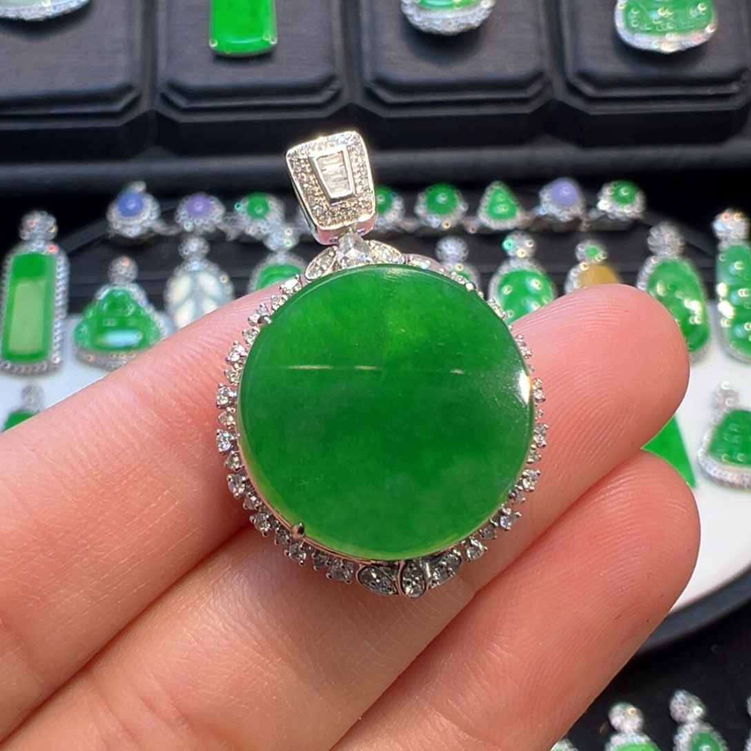 翡翠吊坠(不含链)18K金镶嵌收到货48小时鉴赏期