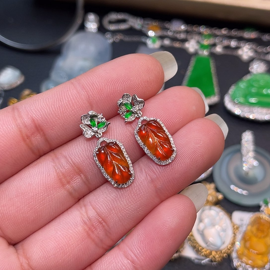 翡翠18K金镶嵌耳饰叶子