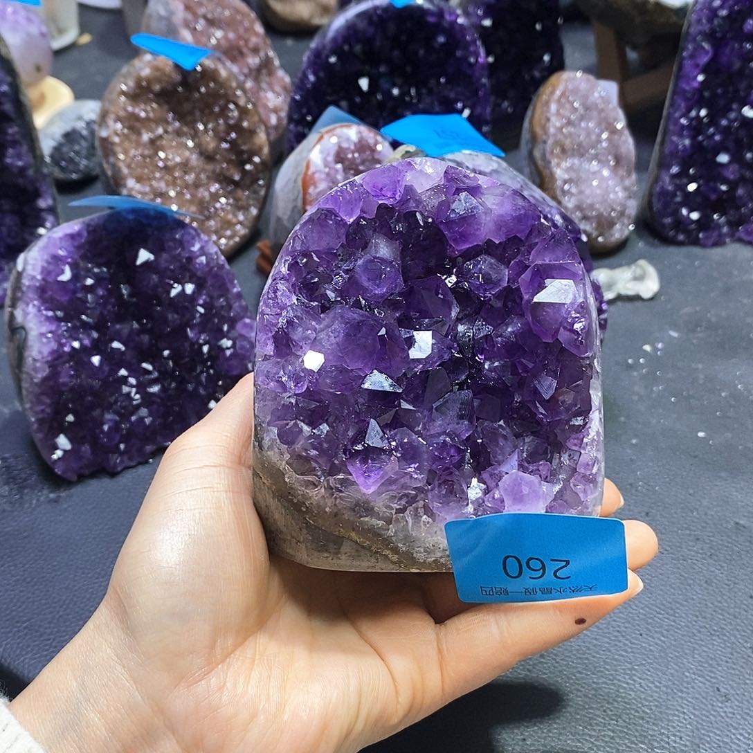 水晶大型摆件（非配饰）未镶嵌