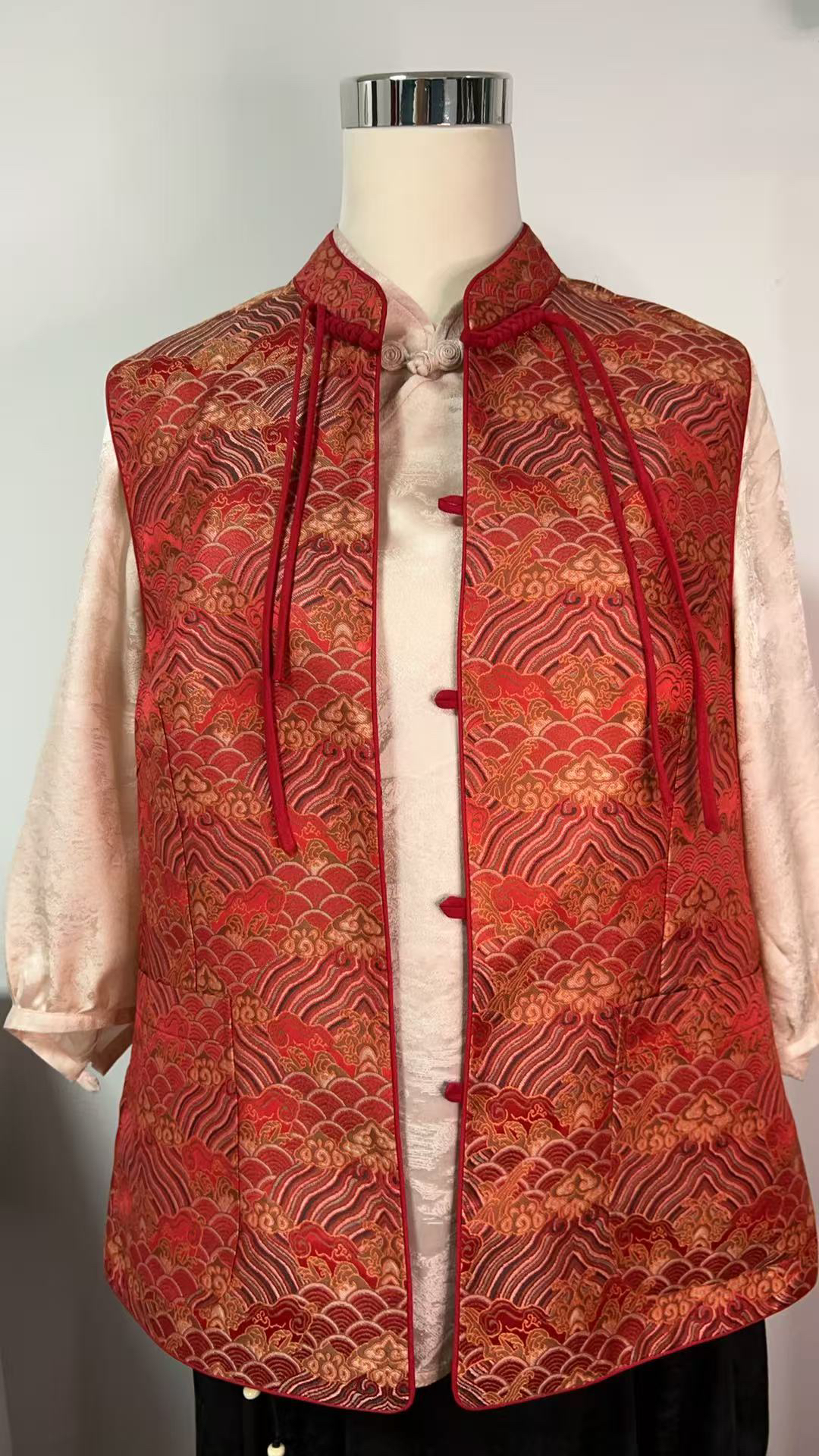 私人定制马甲时尚提花常规常规款双面红色马夹立领民族风复古