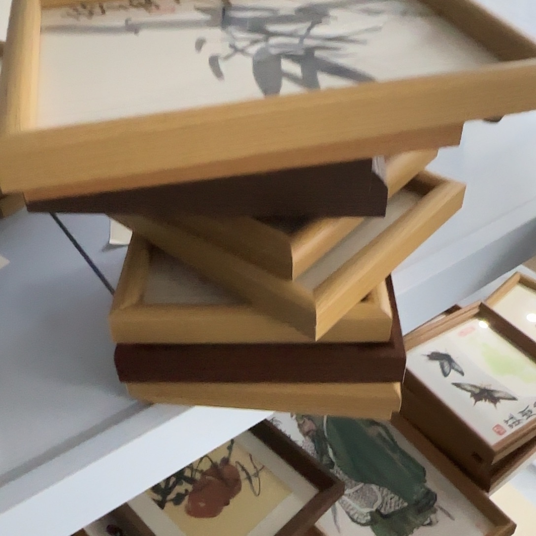 R***n国画郑志超精品小摆台9.9