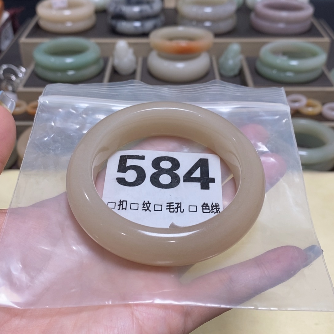 石英质玉未镶嵌手镯A***兰