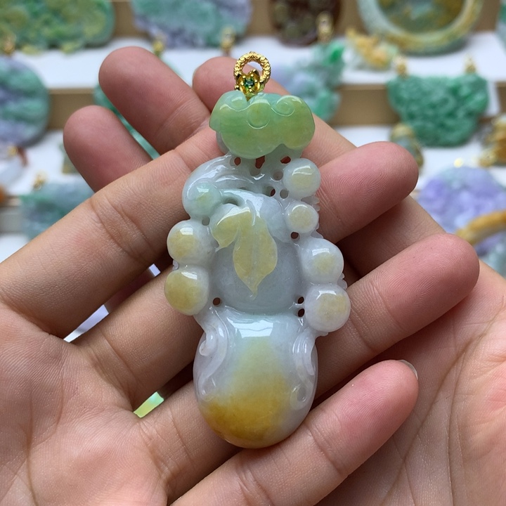 颈饰未镶嵌翡翠翡翠