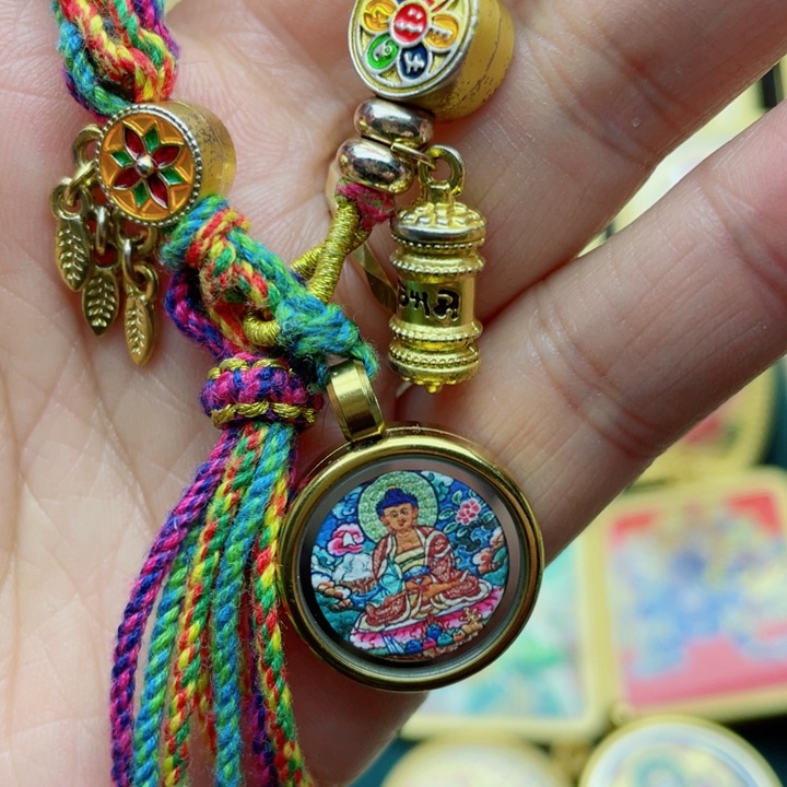 吊坠唐卡唐卡了哦啦哈阿