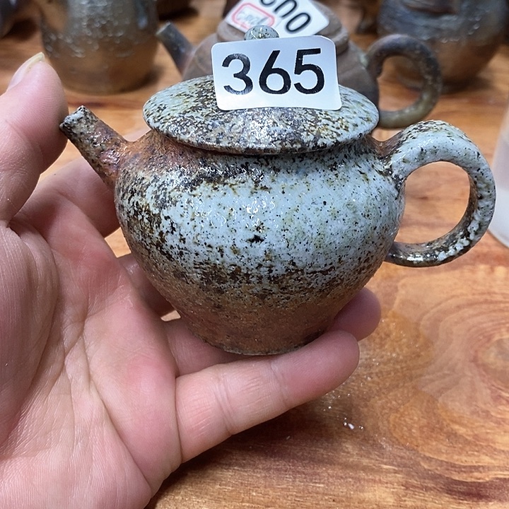 我们的确是一个人的