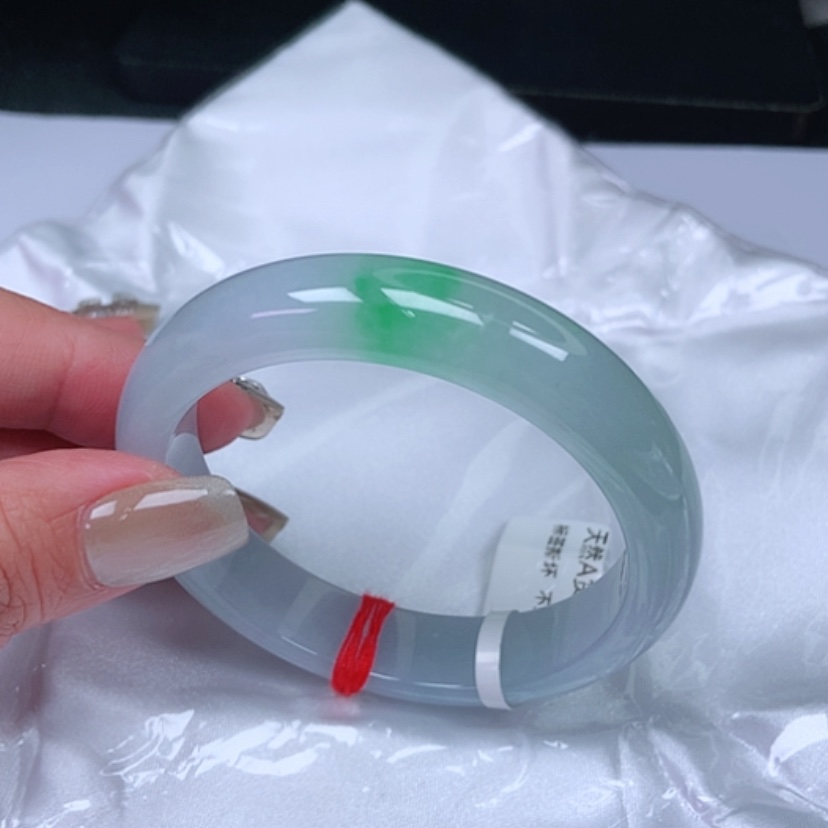 【闪购商品】翡翠手镯未镶嵌，