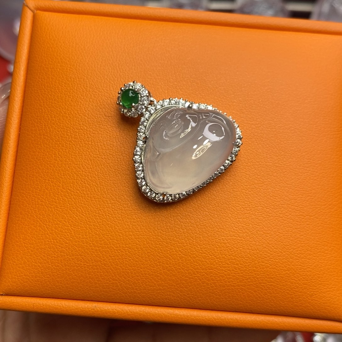 石英质玉合金吊坠赠链