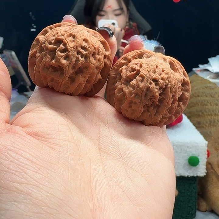 吊坠桃核血麒麟40尺