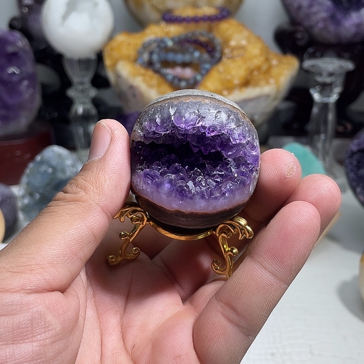 未镶嵌水晶珠宝半成品