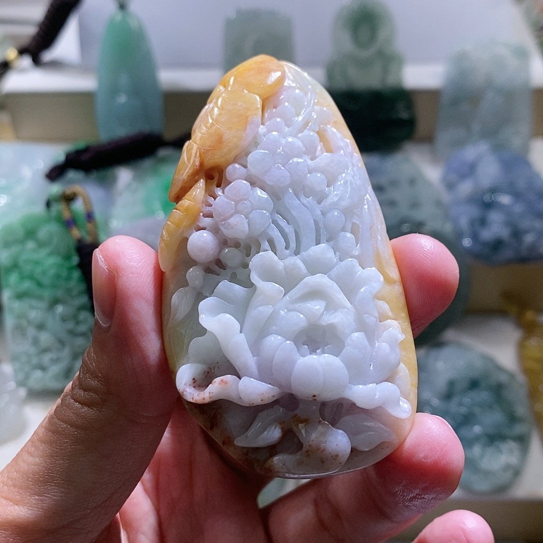 【闪购商品】翡翠颈饰未镶嵌喜上眉梢