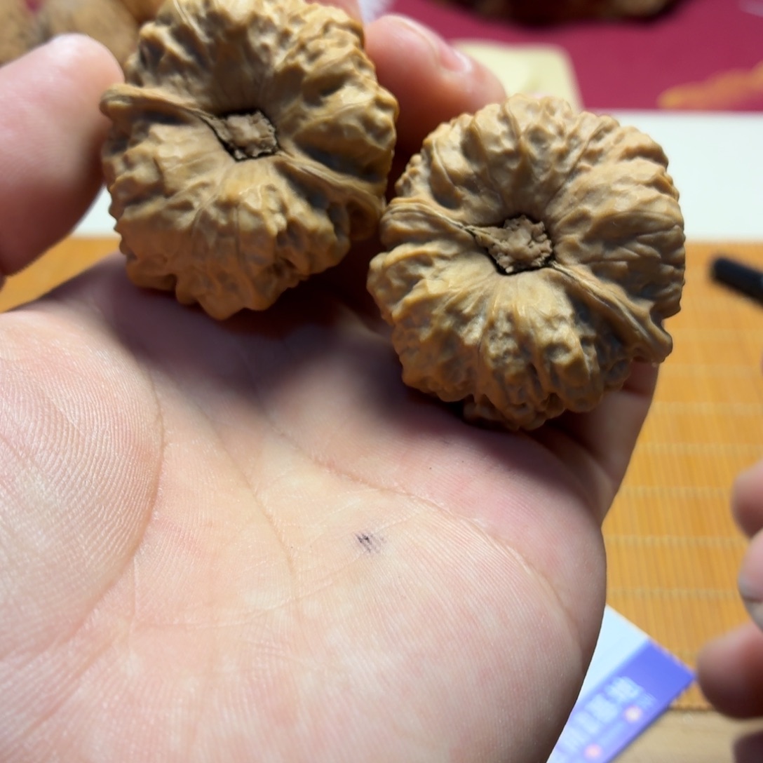 弱***千蛤蟆头B04文玩核桃
