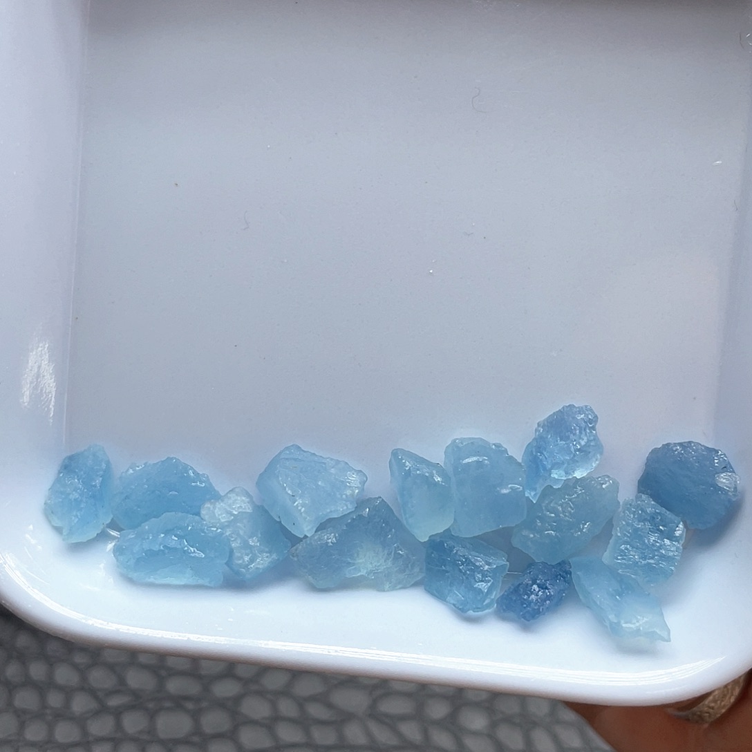 发晶珠宝半成品未镶嵌53海蓝宝小碎石